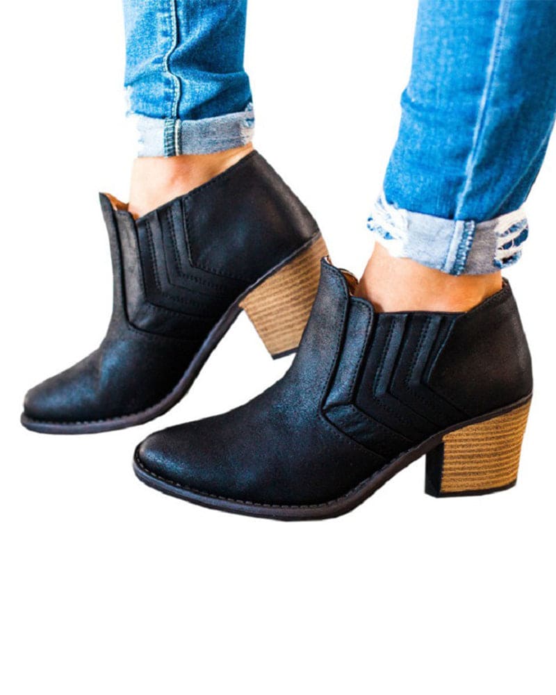 Slim ankle boot