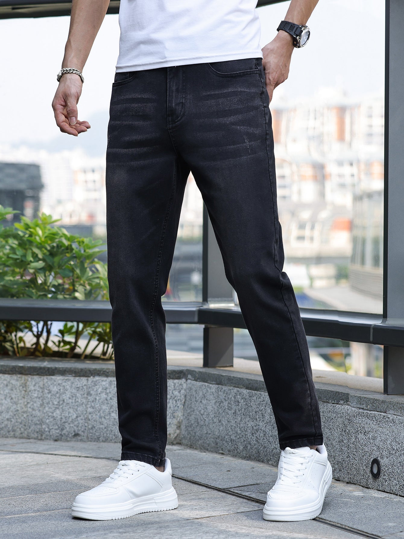 Men's Casual Jeans | Medium Stretch & Classic Design | Denim trousers
