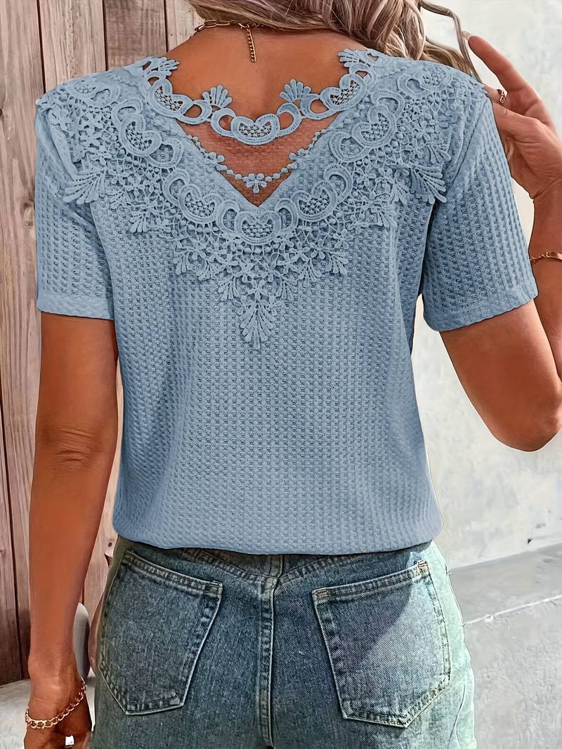 T-shirt with contrasting lace and round neckline