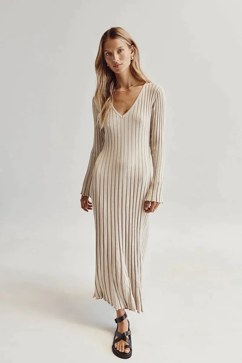 Midi dress with long sleeves