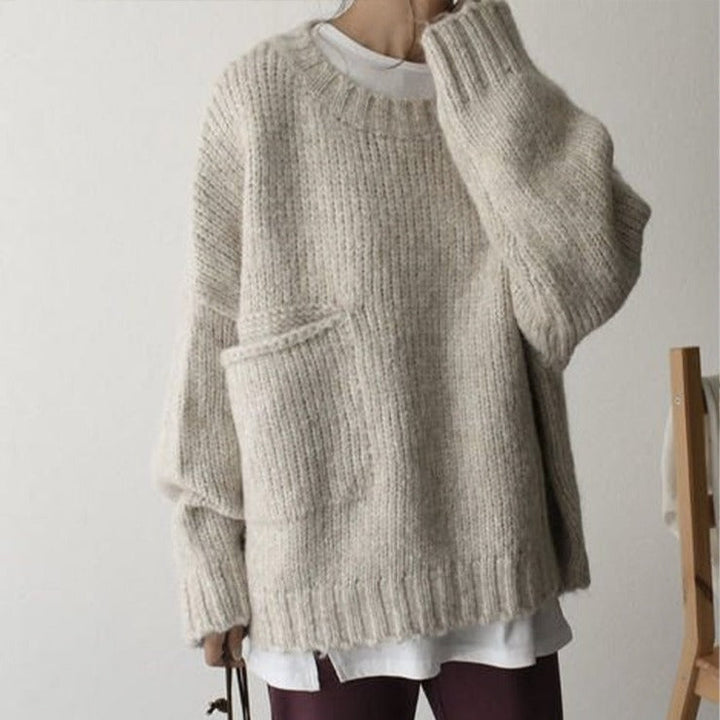 Oversized knitted jumper with pocket