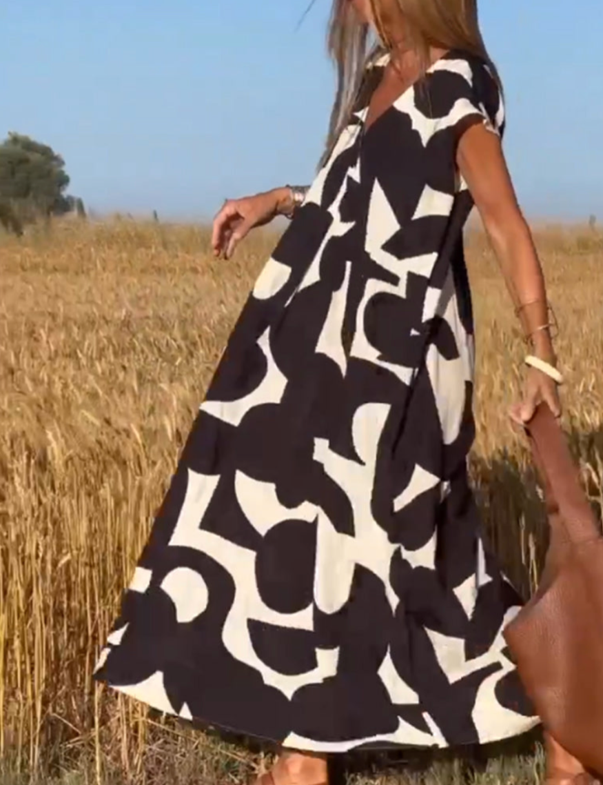 Women's - Black & White Maxi Dress - V-Neck A-Line