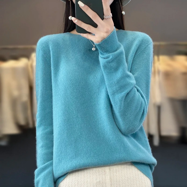 Stylish cashmere jumper for women