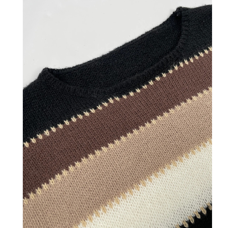 Comfortable jumper with wide stripes, Fashionable jumper