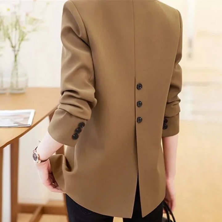 Elegant ladies' blazer with double-button fastening