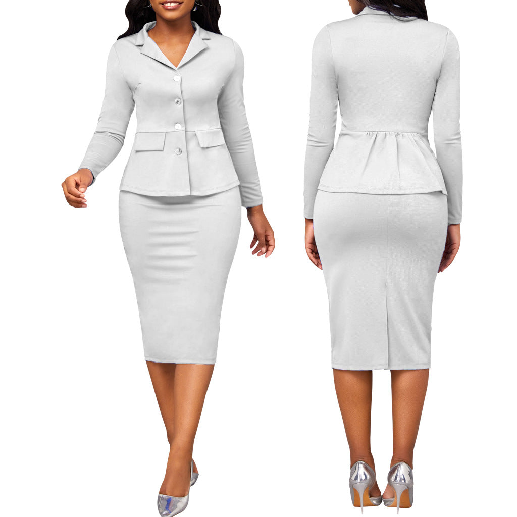 Two-piece ladies' suit with white collar and long sleeves