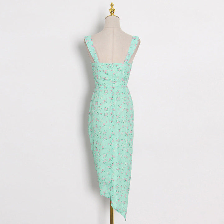 Elegant floral printed and coloured dress with high waist in medium size