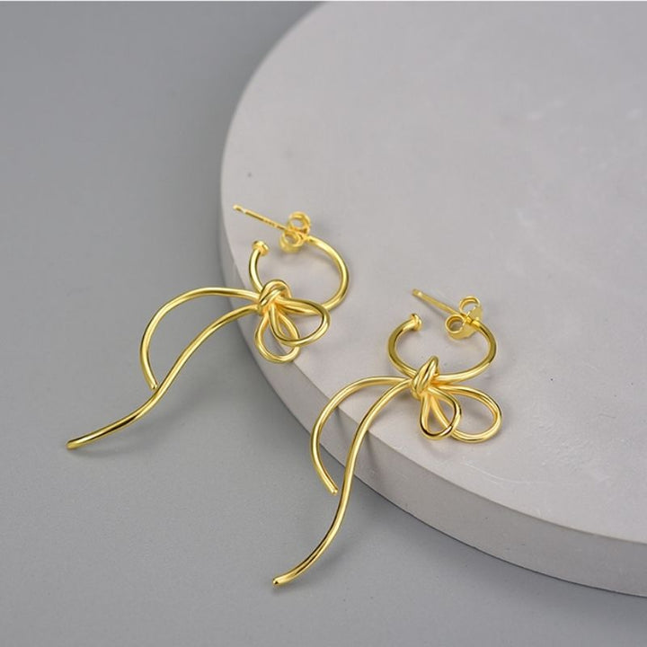 Playful loop dangle earrings