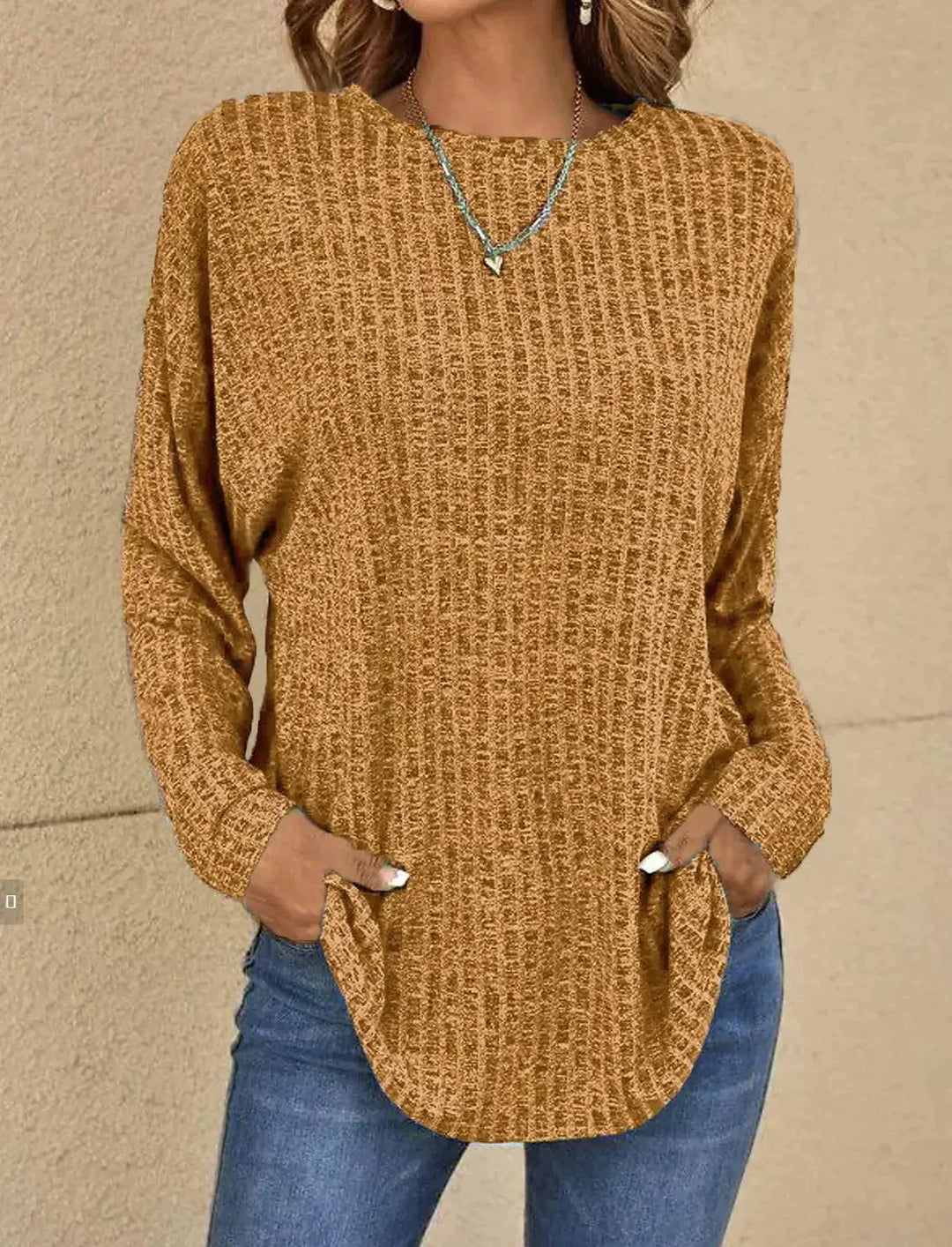 Relaxed jumper with texture