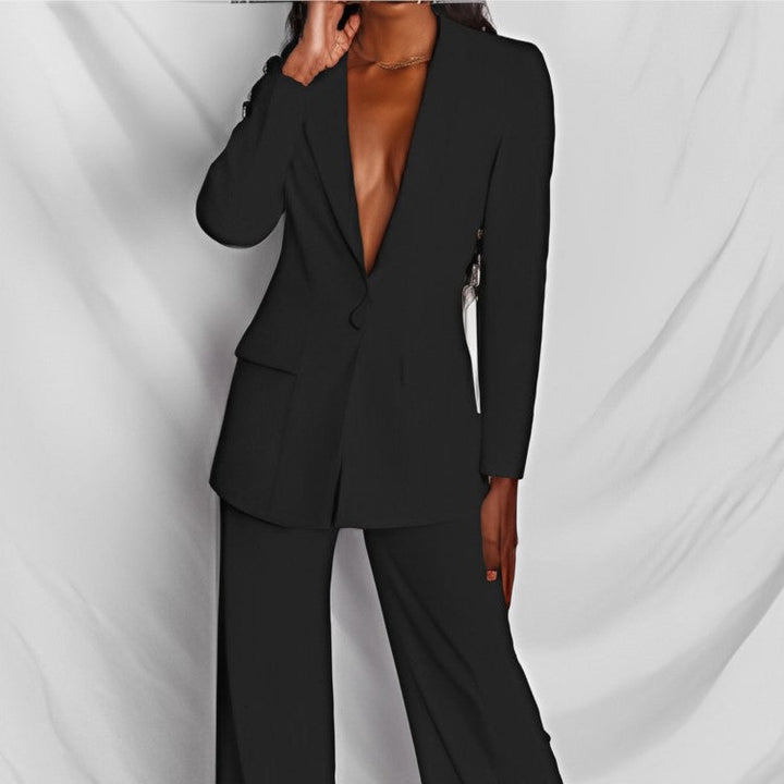 Women's - Business Suit - Elegant Design - Professional Attire for Every Meeting
