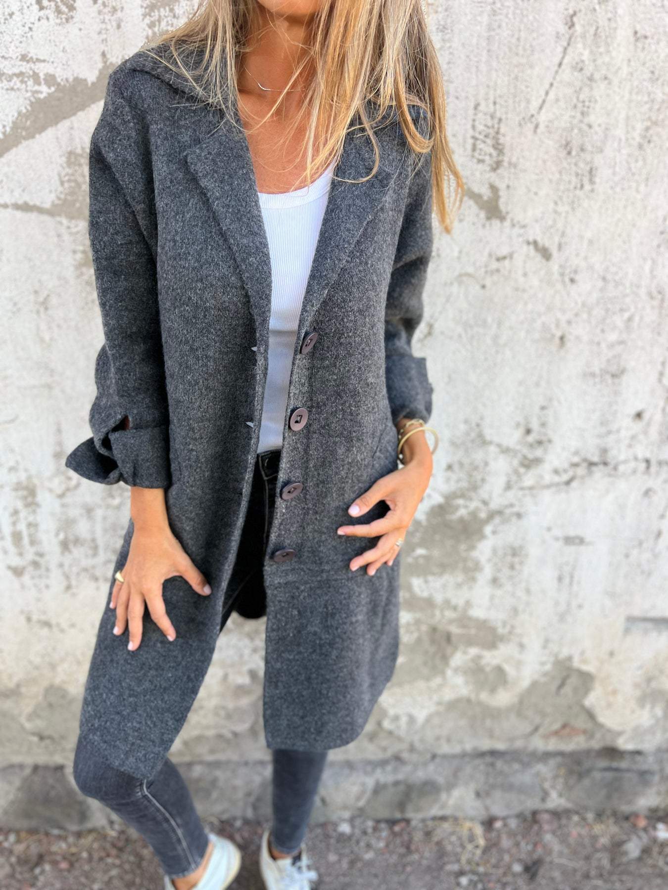Women's - Casual Long Coat with Cuffs - Cotton - Stylish & Comfortable Outerwear