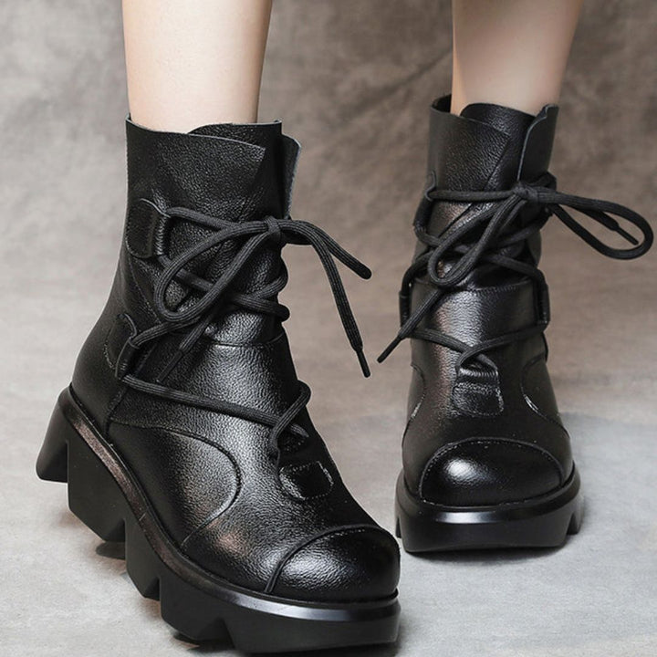 Lace-up ankle boots with a stylish, thick sole