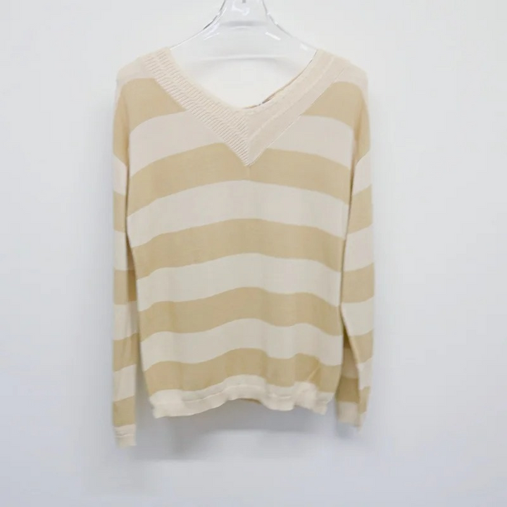 Trendy striped women's jumper with a loose fit - V-neck design