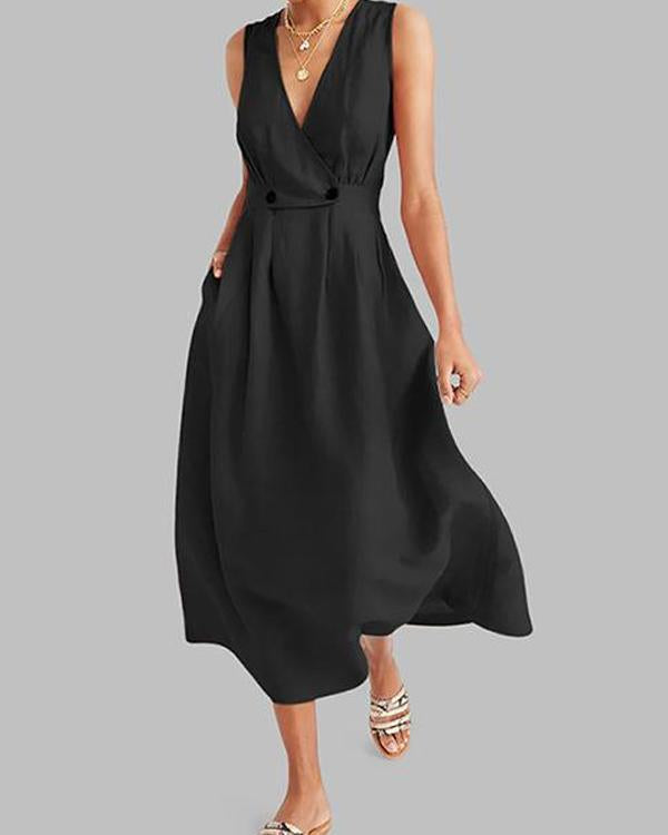 Pleated dress with V-neckline