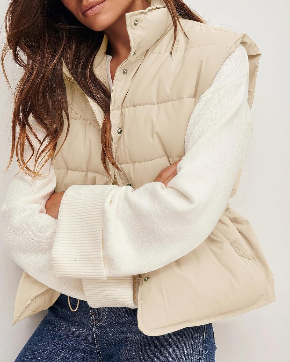 Women's - Sleeveless Gilet - Quilted Fabric - Stylish Lined Waistcoat - Fashionable Outerwear for Every Occasion