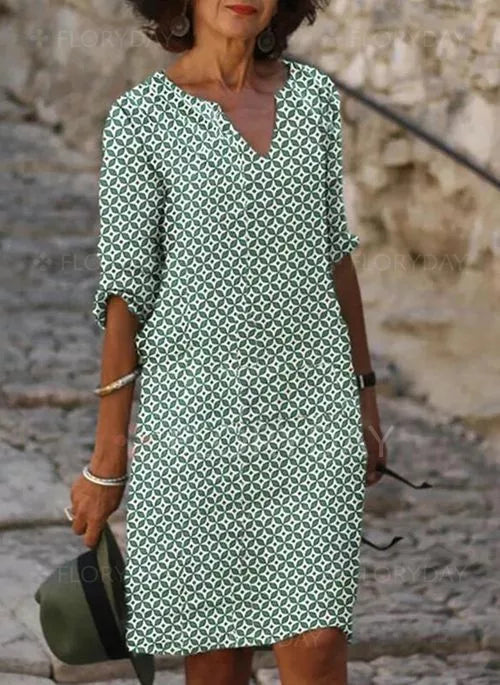 Women's - Loose Casual Dress - Lightweight & Comfortable Fabric - Ideal for Everyday Style