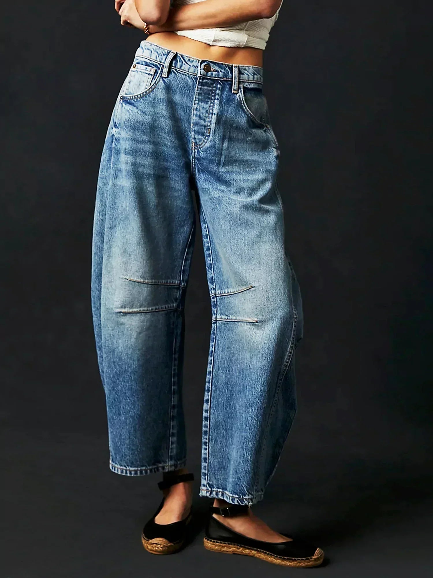 Women's - Barrel Jeans - Leopard Print - Trendy Casual Style for Everyday Wear