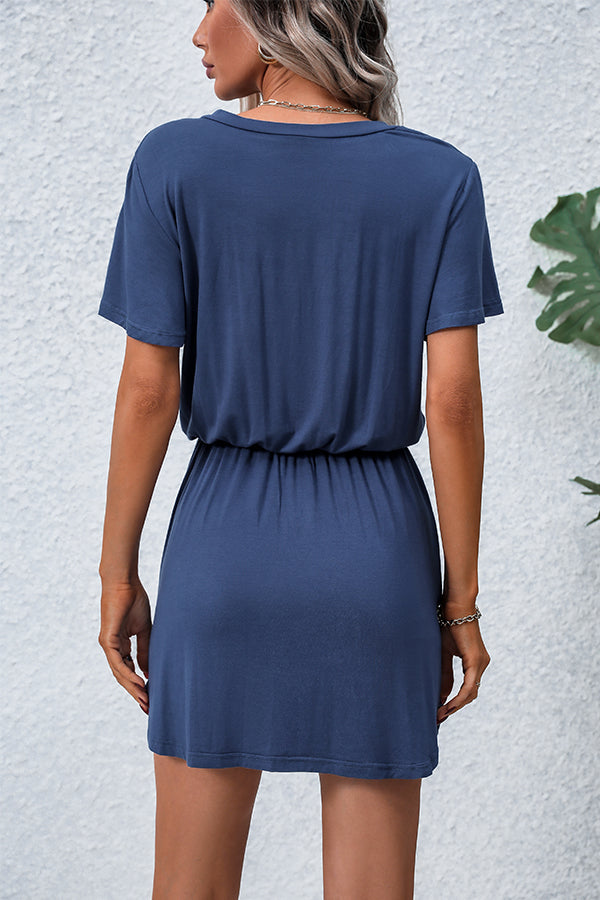 Single-coloured, short-sleeved, casual mini dress with V-neckline