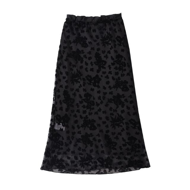 Chic midi skirt with floral lace design