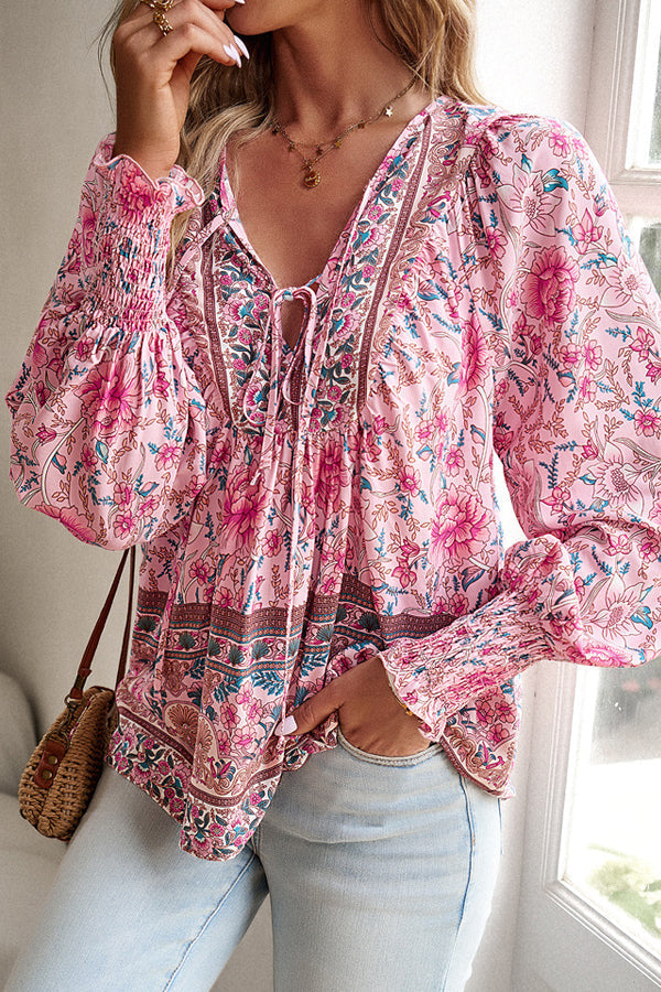 Tops with V-neck and floral print, long sleeves