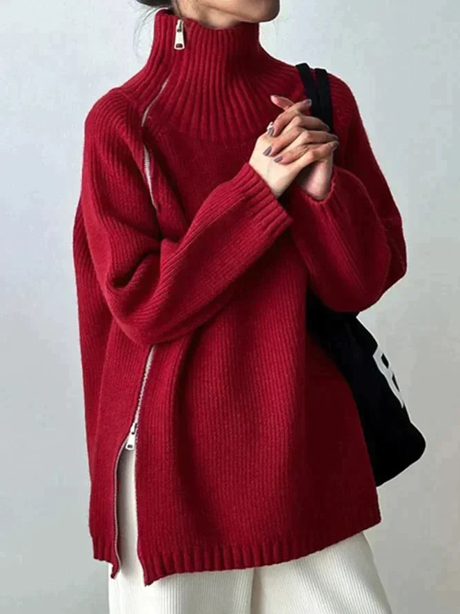 Red single-coloured jumper with a high neckline