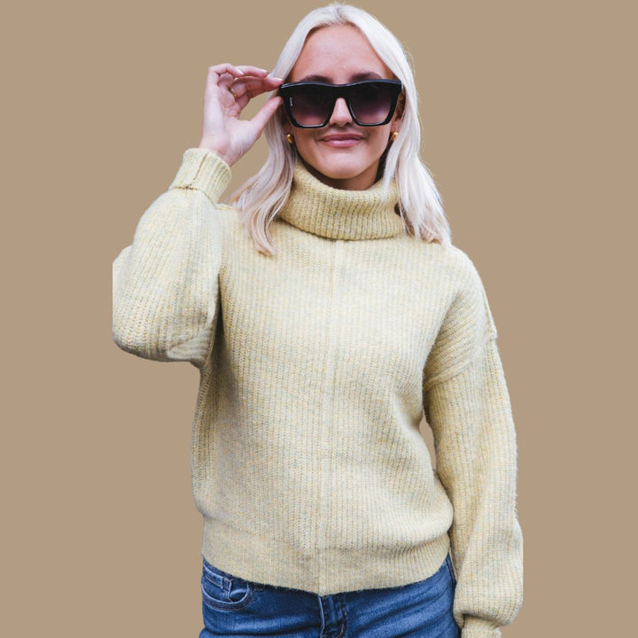 Adelheid - Turtleneck jumper knitted