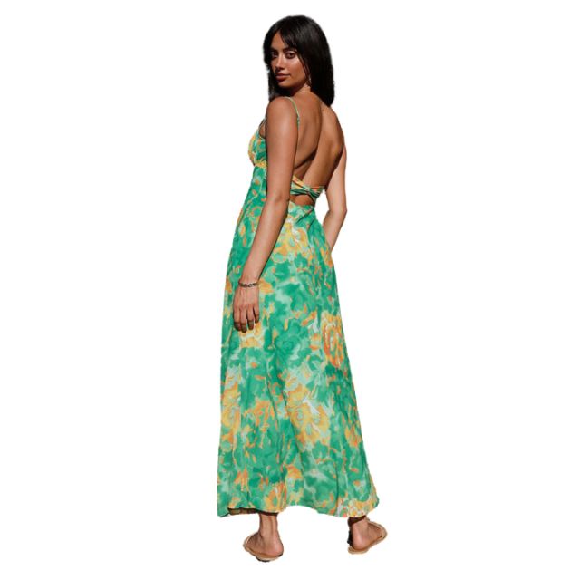 Flowing maxi dress with floral pattern