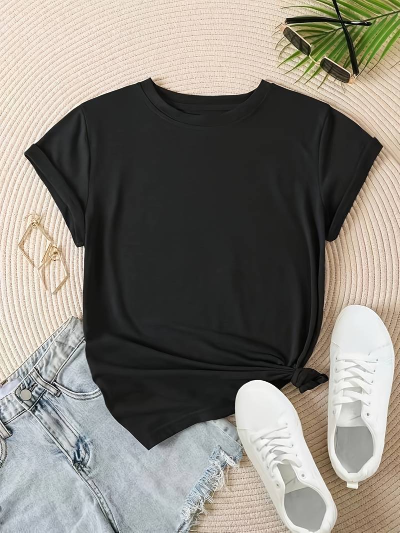 Simple T-shirt with round neckline