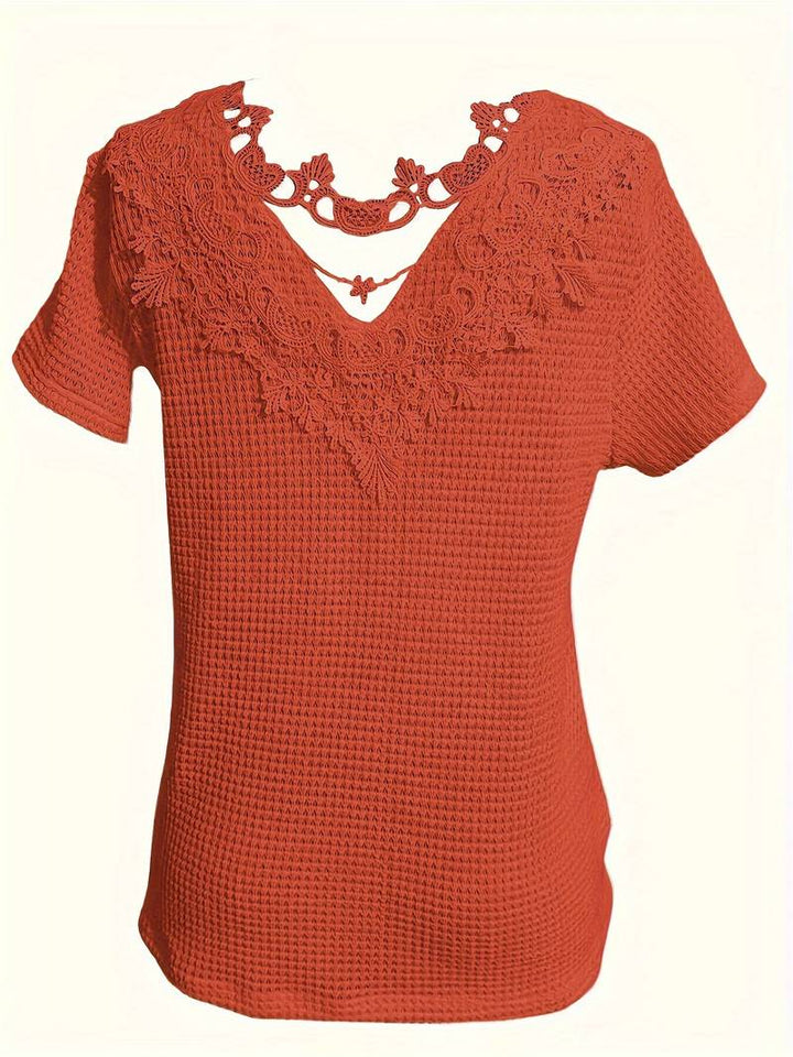 T-shirt with contrasting lace and round neckline