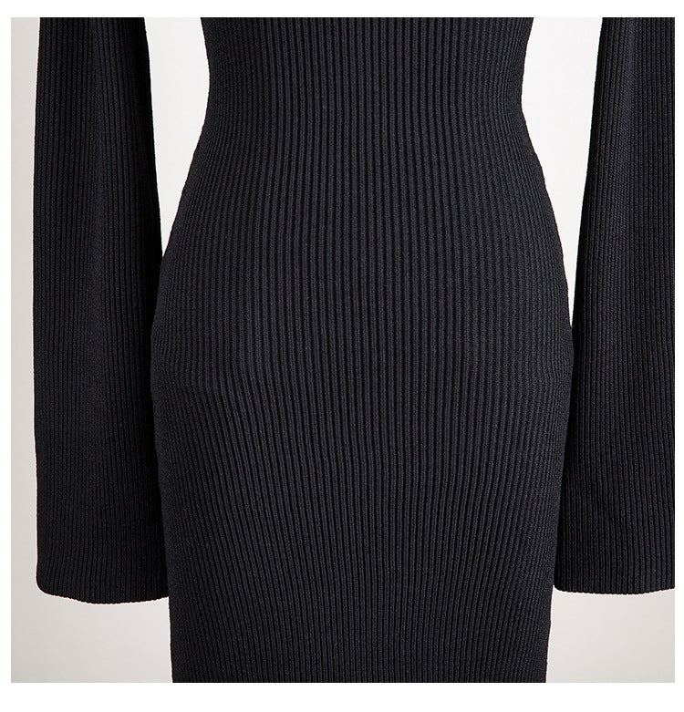 Lavish knitted dress with flared sleeves