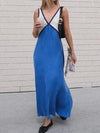 Casual maxi dress made of satin in contrasting colour