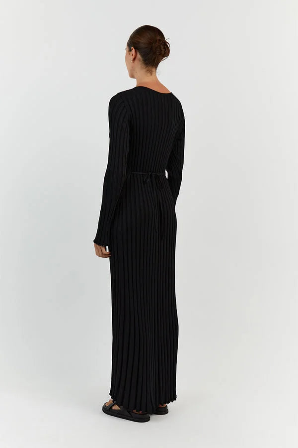 Midi dress with long sleeves