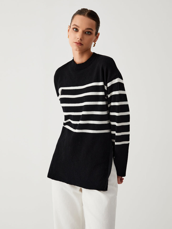 Oversized jumper with stripes