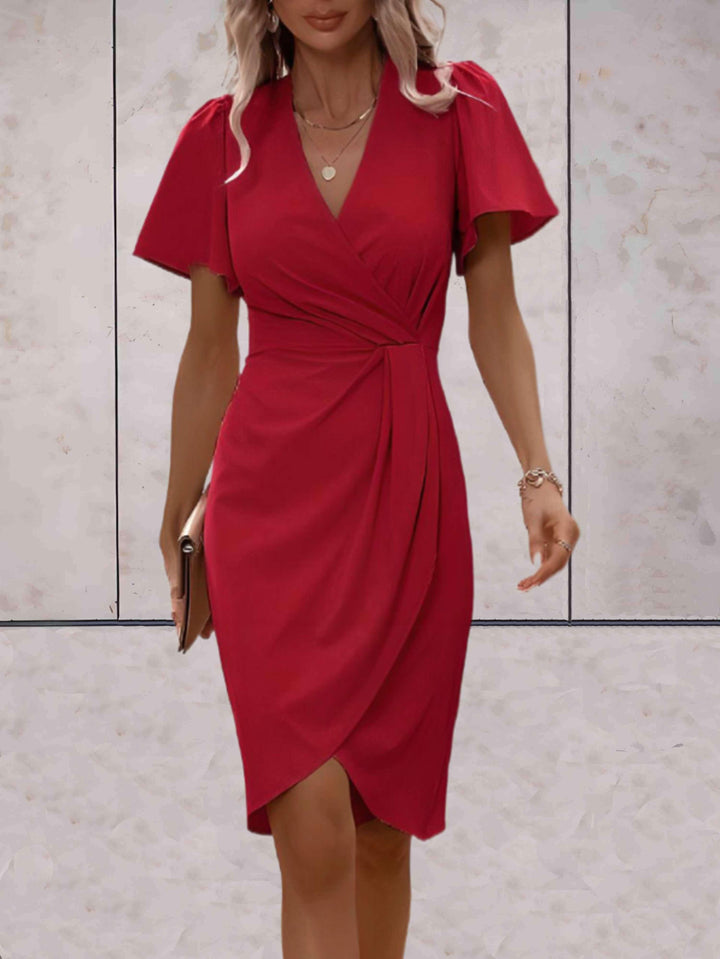 Women's - Elegant Dress - V-Neckline - Chic Style for Any Occasion - Perfect for Your Wardrobe