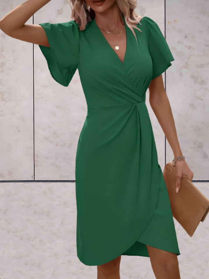 Women's - Elegant Dress - V-Neckline - Chic Style for Any Occasion - Perfect for Your Wardrobe