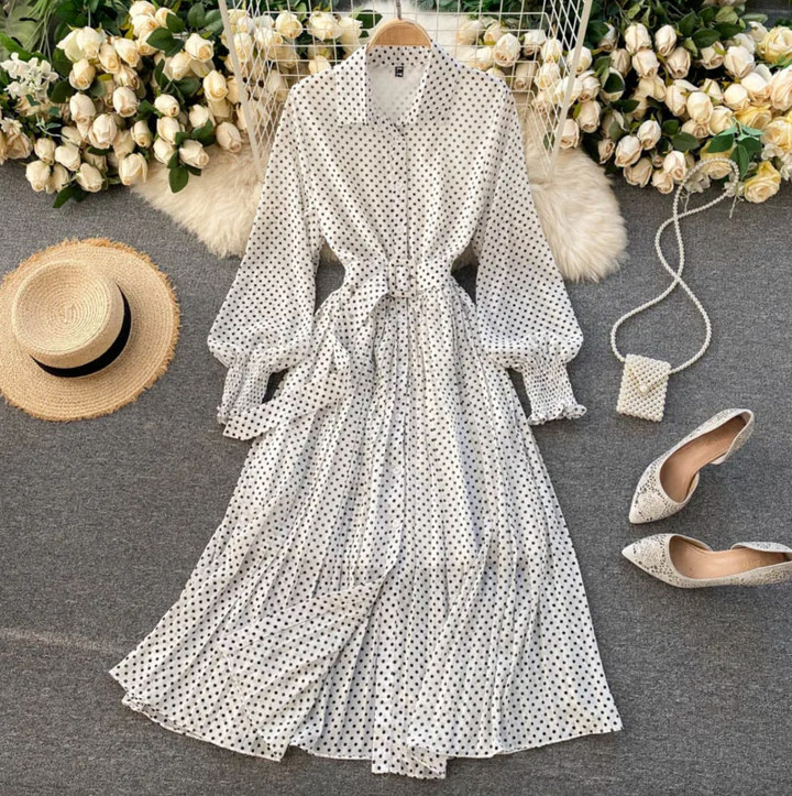 Long-sleeved maxi dress in vintage style