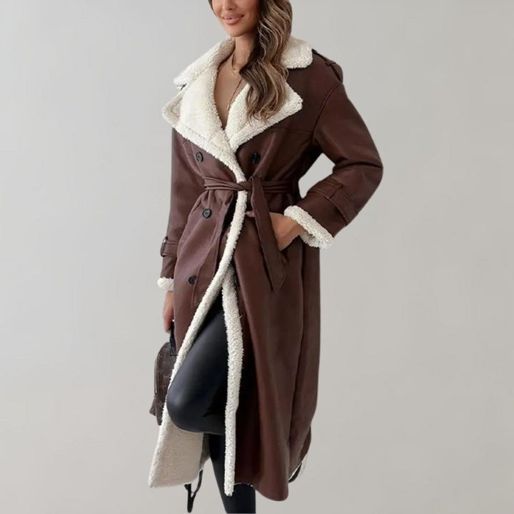 Stylish single-breasted winter coat in soft leather