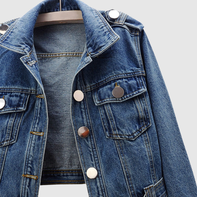 Stylish cropped denim jacket