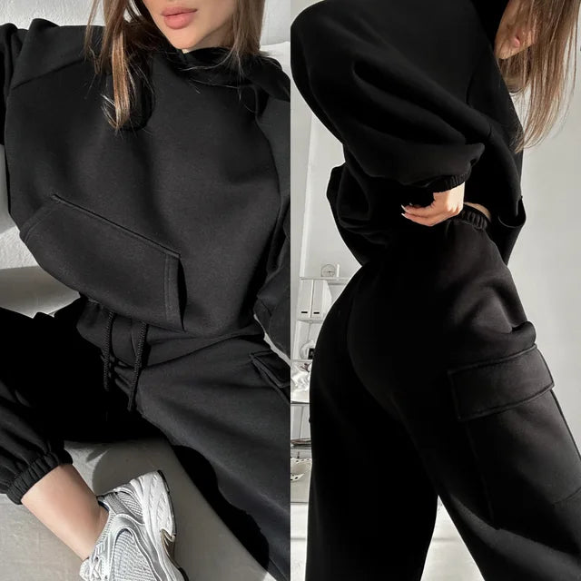 Tracksuit with hood