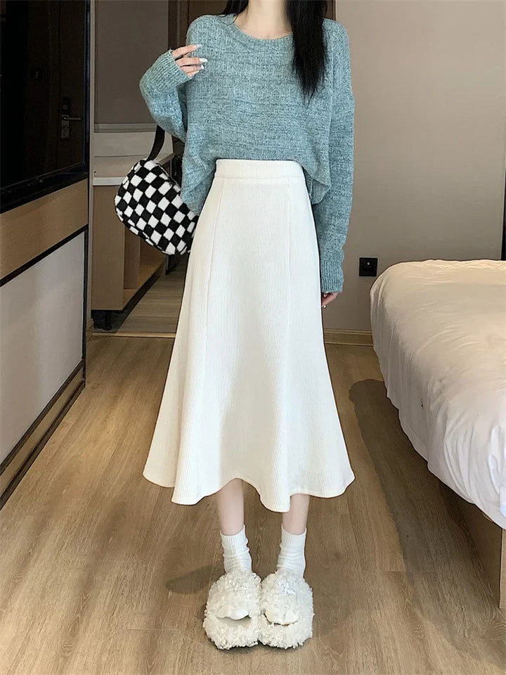 Corduroy skirt in mermaid style