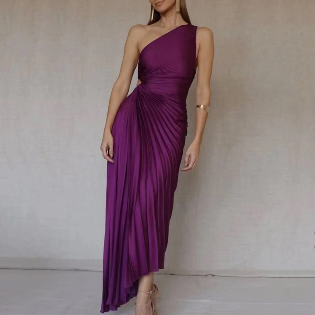 Elegant pleated dress