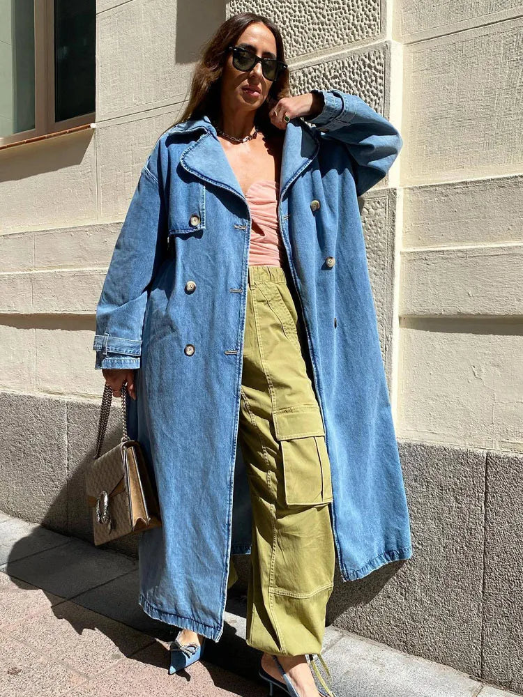 Women's trench coat in a trendy denim look