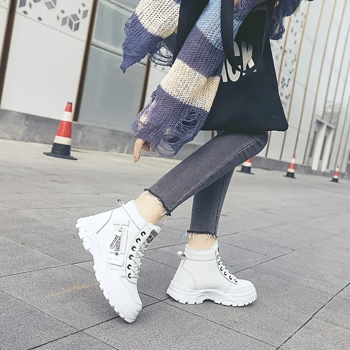 Winter boots for women