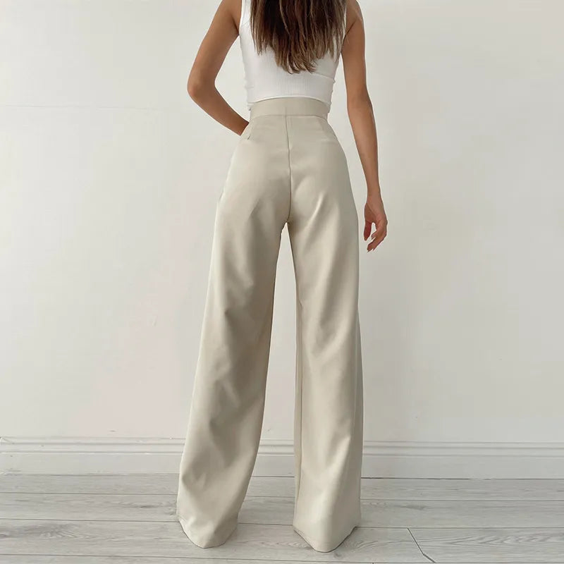 Trousers with high waist and button placket