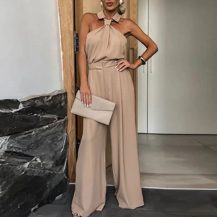 Elegant sleeveless jumpsuit with wide leg