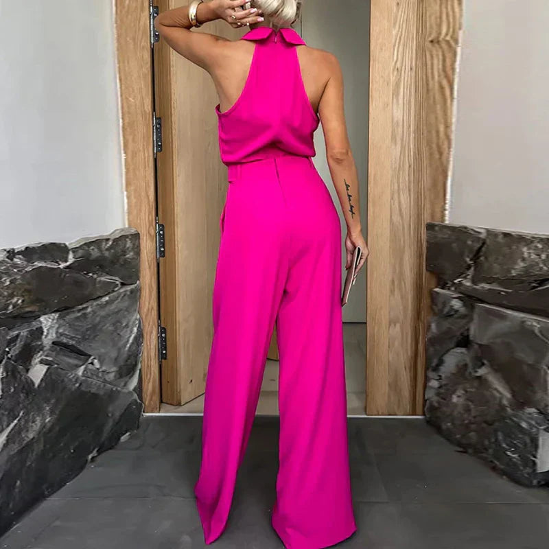 Elegant sleeveless jumpsuit with wide leg