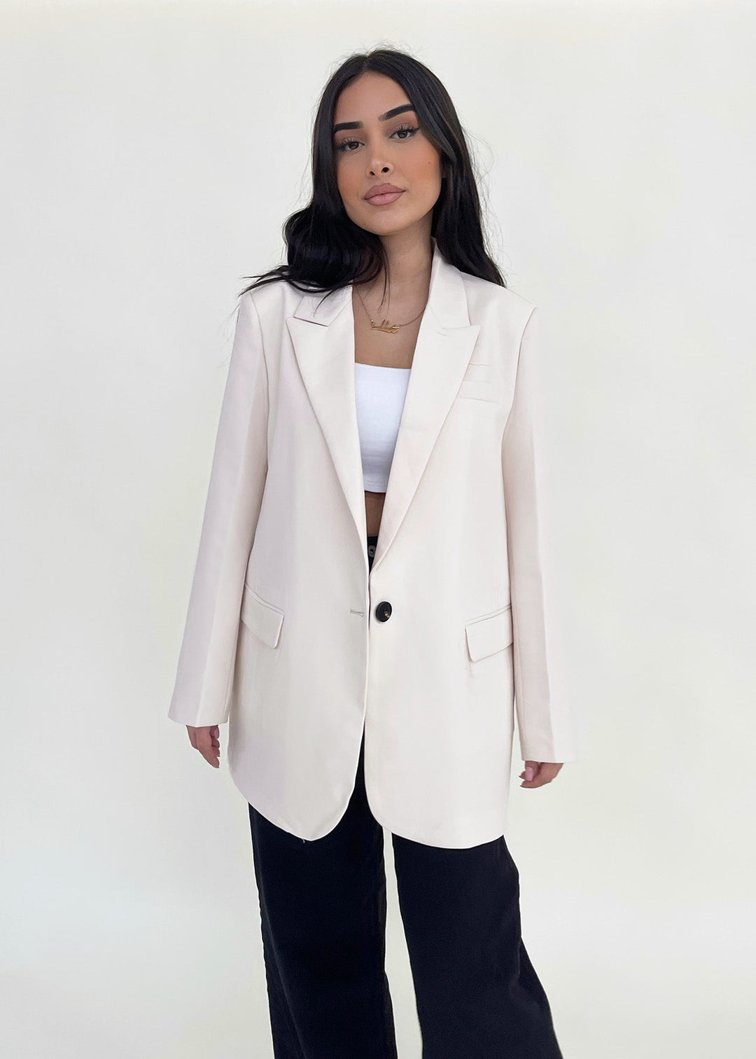 Sleek ladies coat - 2024 Edition