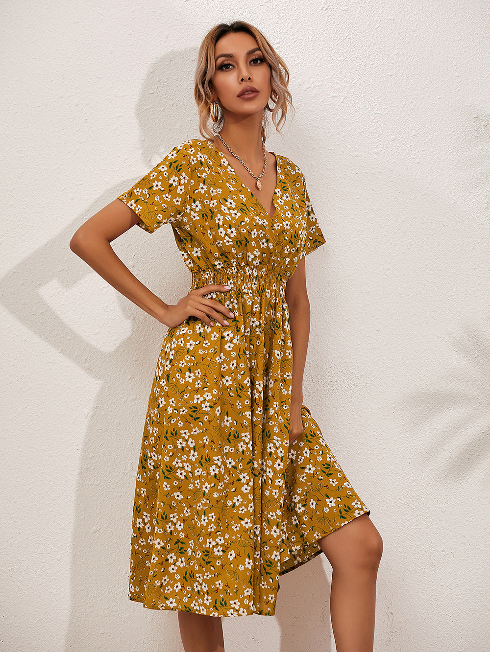 High-quality elegant summer dress with floral print