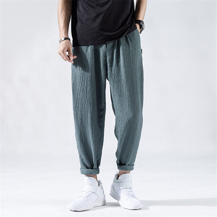 Trendy men's trousers