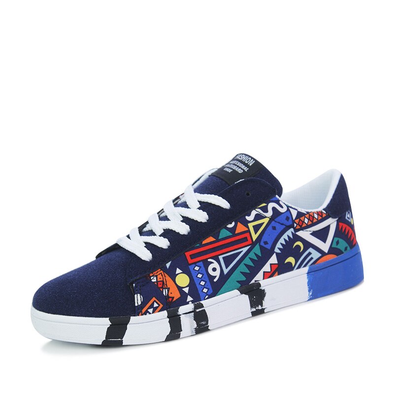 Streetwear sneaker with geometric design